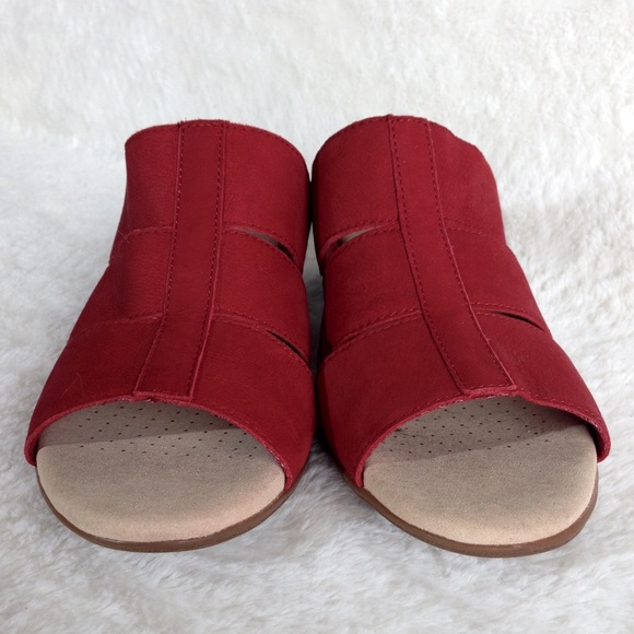 NWOT Clarks Nubuck Leather Valarie Slide Sandals - Picture 5 of 10